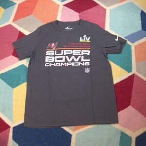 Tampa Bay Buccaneers Shirt Boys‎ Large NFL Football Super Bowl Nike Kids